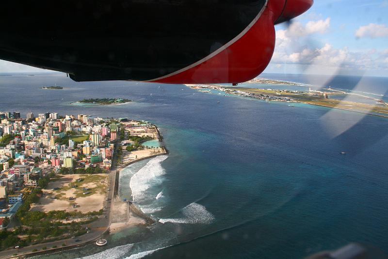 Maldives from the air (56).jpg